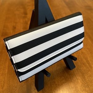 NWOT Kut from the Kloth striped wallet